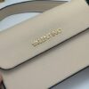 VALENTINO BRYNN FLAP CROSSBODY BAG 🇮🇹✅
SİZE➡️ 25/14 CM✨